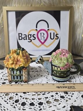 VINTAGE COTTAGE CORE SAKURA SPRING BOUQUET SALT AND PEPPER SHAKER EUC